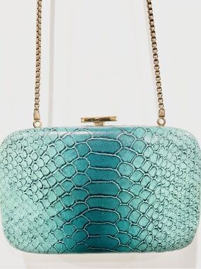 Henri Bendel Turquoise Snakeskin Embossed Minaudière Clutch /Shoulder Bag NWOT